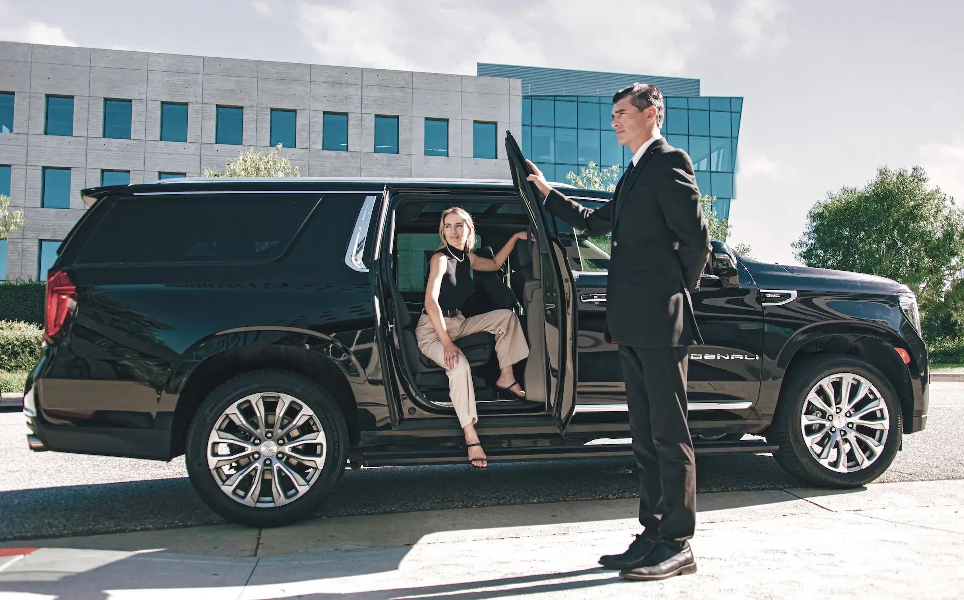 Luxury Transportation Service in LAX